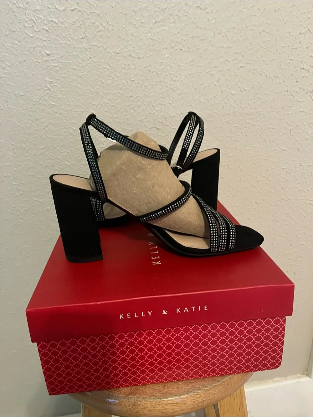 Kelly & Katie sophisticated black